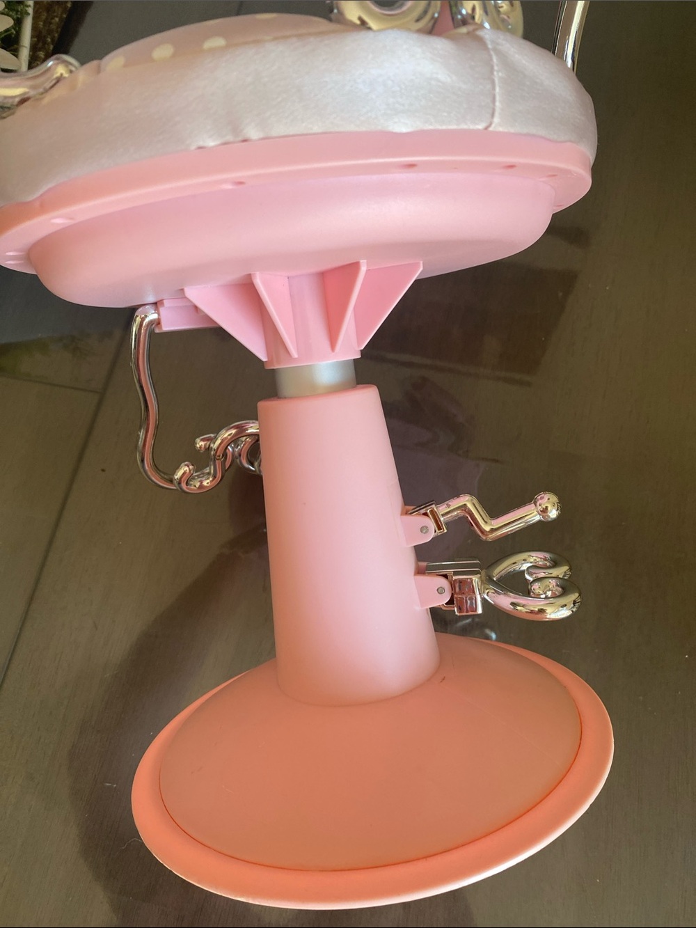 (Retired) Our Generation Battat Sitting Pretty Salon Chair 18” inch doll toy - Picture 6 of 10